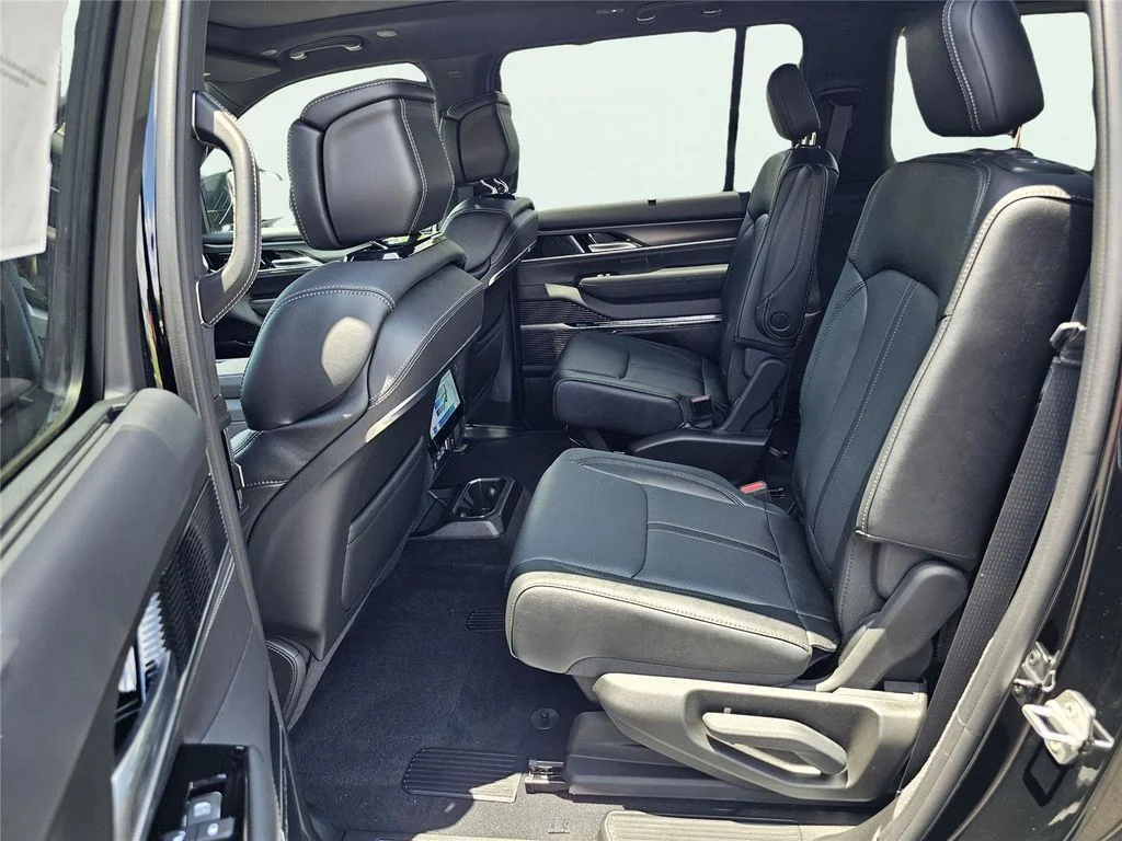 2026 Jeep Grand Wagoneer Summit Obsidian - Photo 34
