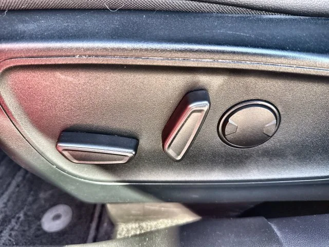 Used 2020 Red Ford SEL image 12