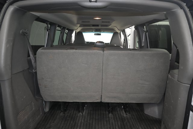 Used 2022 Summit White Chevrolet LS image 10