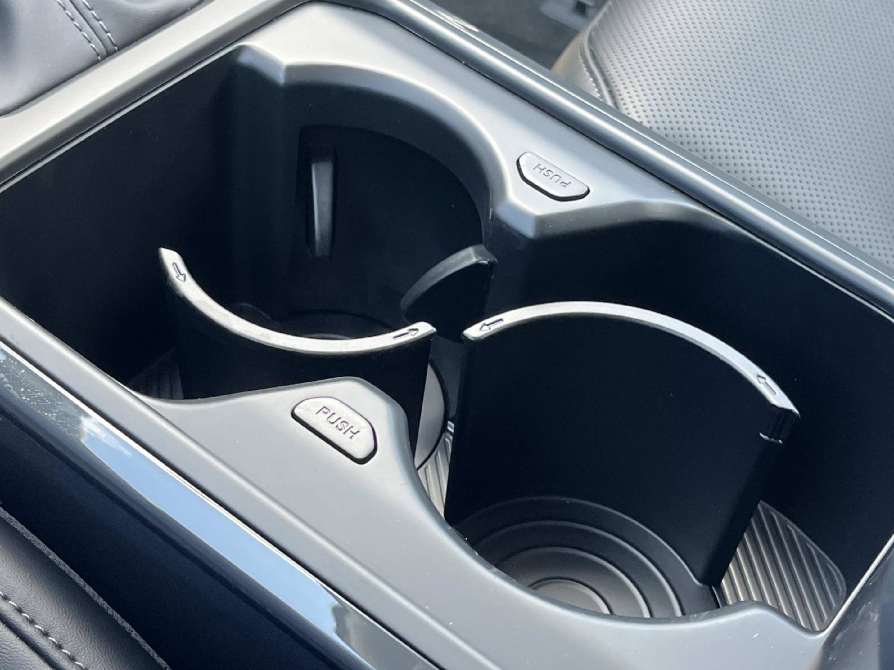 New 2026 Snow White Pearl Kia EX image 26