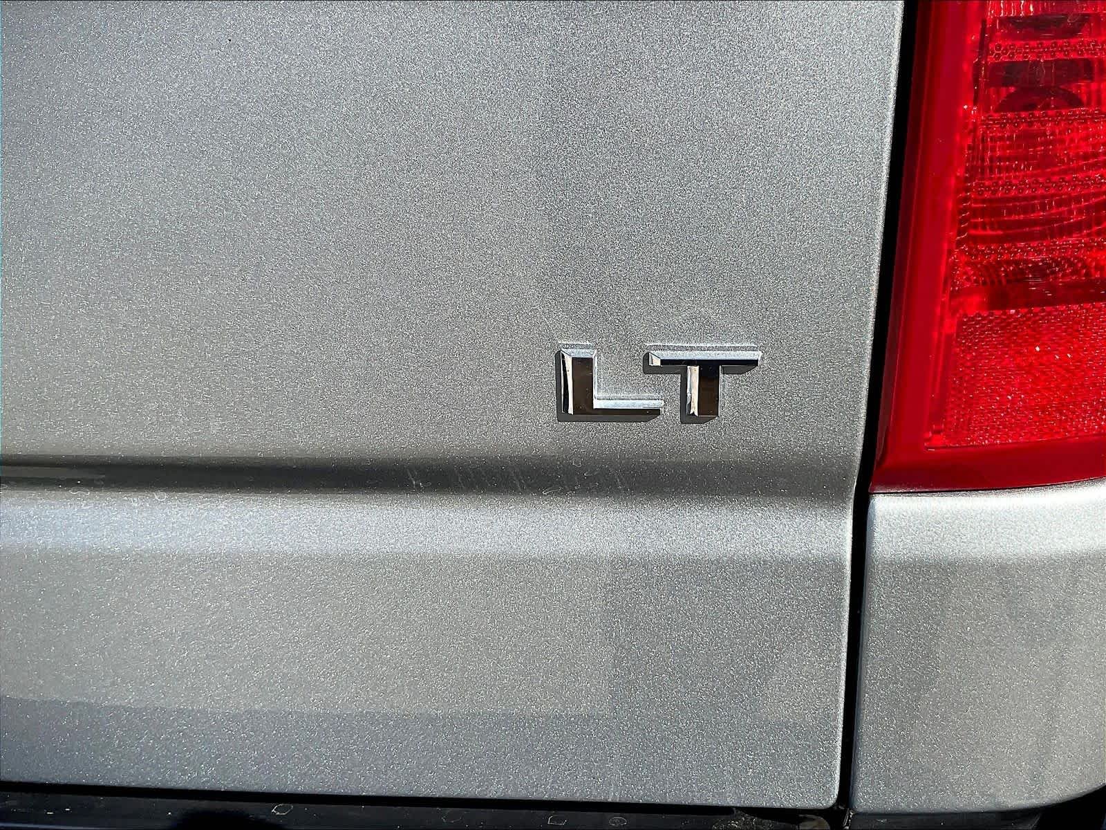 2025 Chevrolet Silverado 1500 LT - Photo 27
