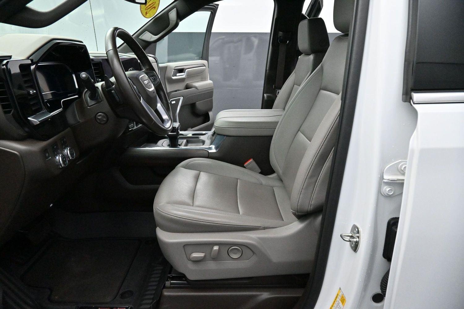 Used 2023 Summit White GMC SLT image 14