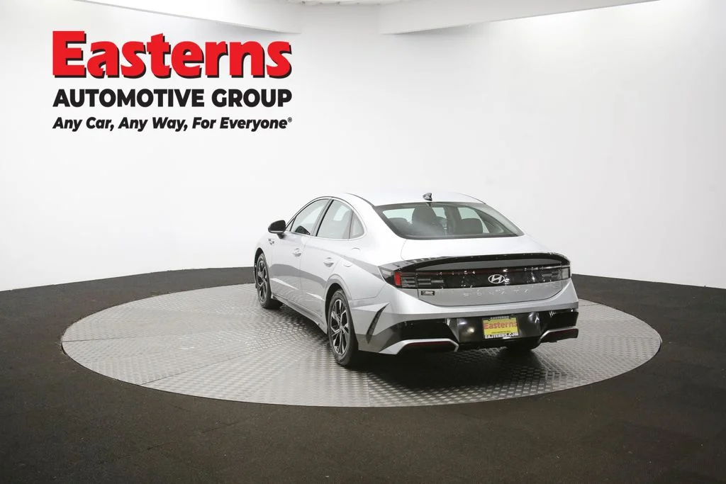 Used 2024 Silver Hyundai SEL image 61