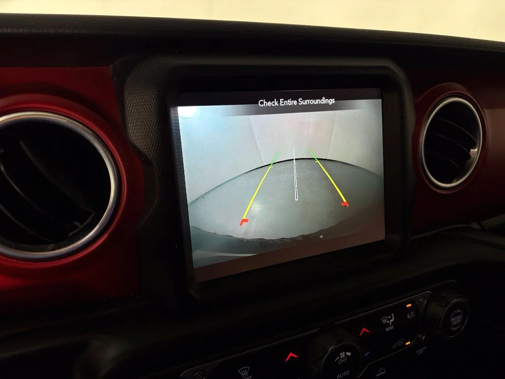 Used 2023 Gray Jeep Rubicon image 25