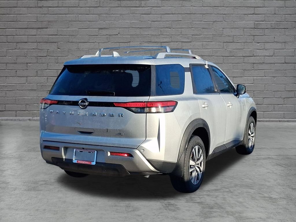 Used 2023 Silver Nissan SL image 11