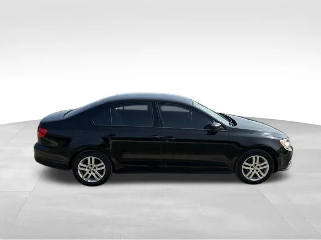 Used 2015 Black Volkswagen 2.0L S image 2