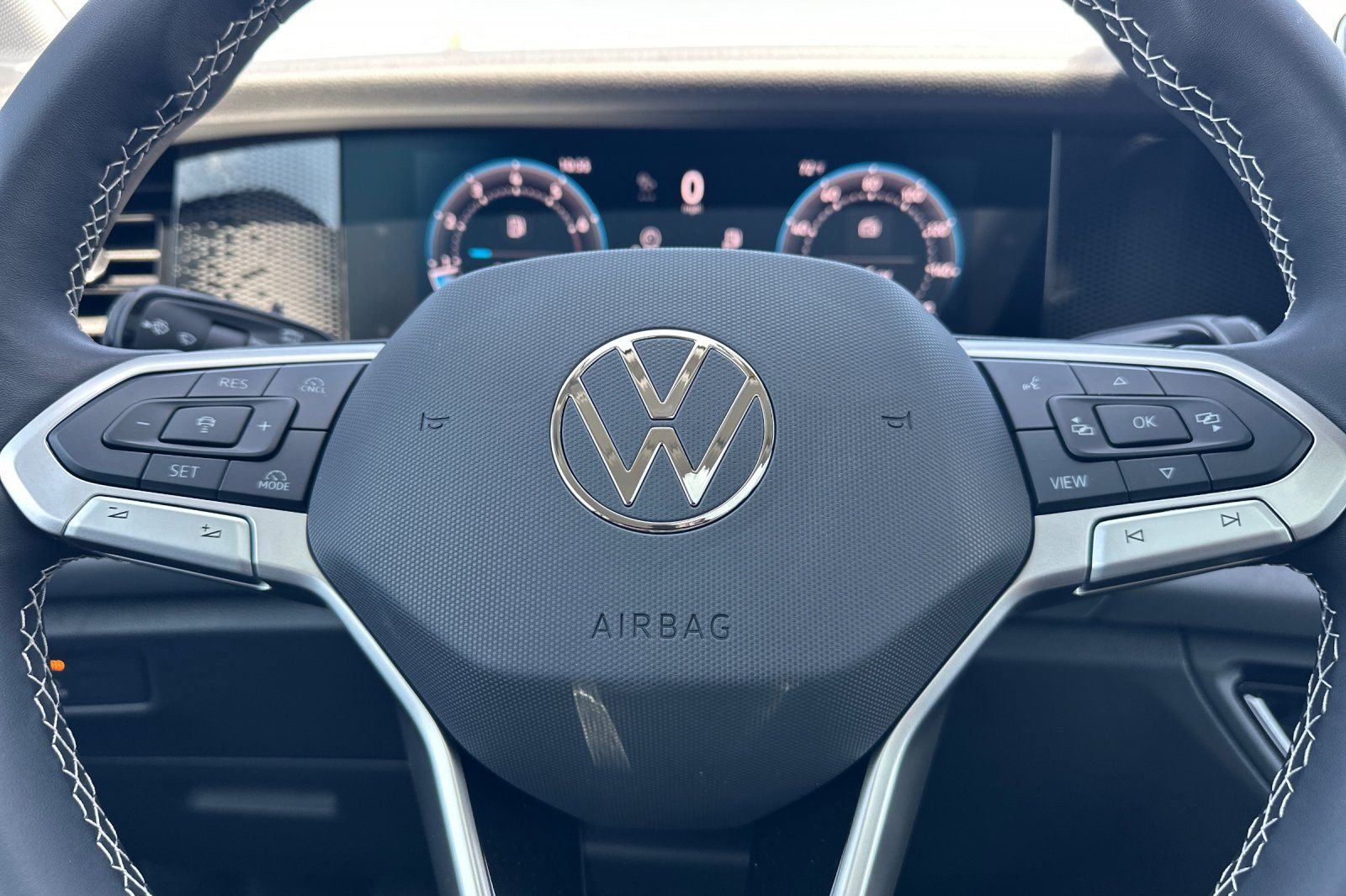 New 2026  Volkswagen 2.0T SE image 23