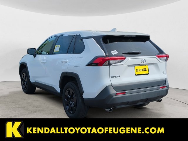 Used 2025 White Toyota LE image 7
