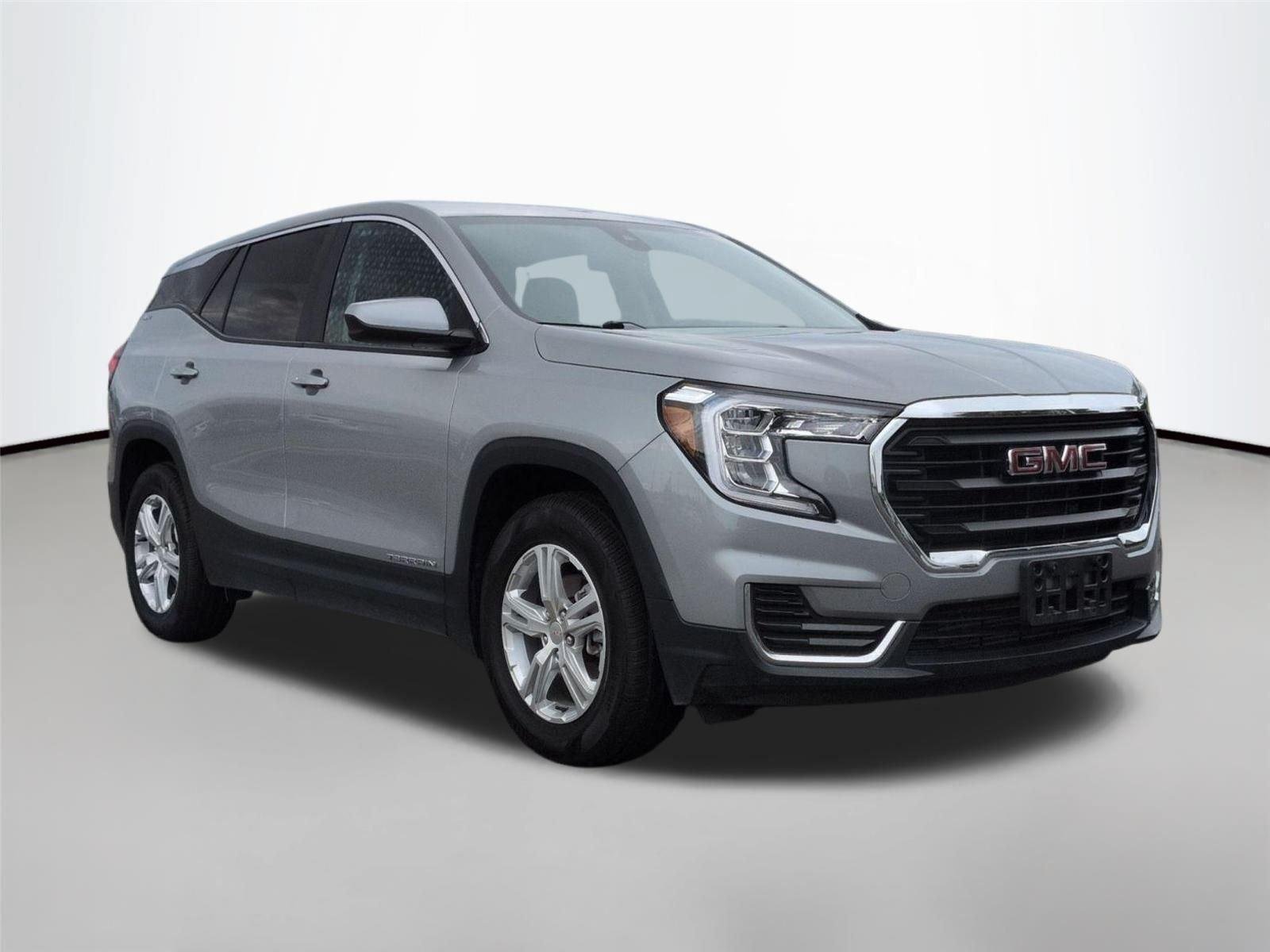 Used 2024 Sterling Metallic GMC SLE image 7