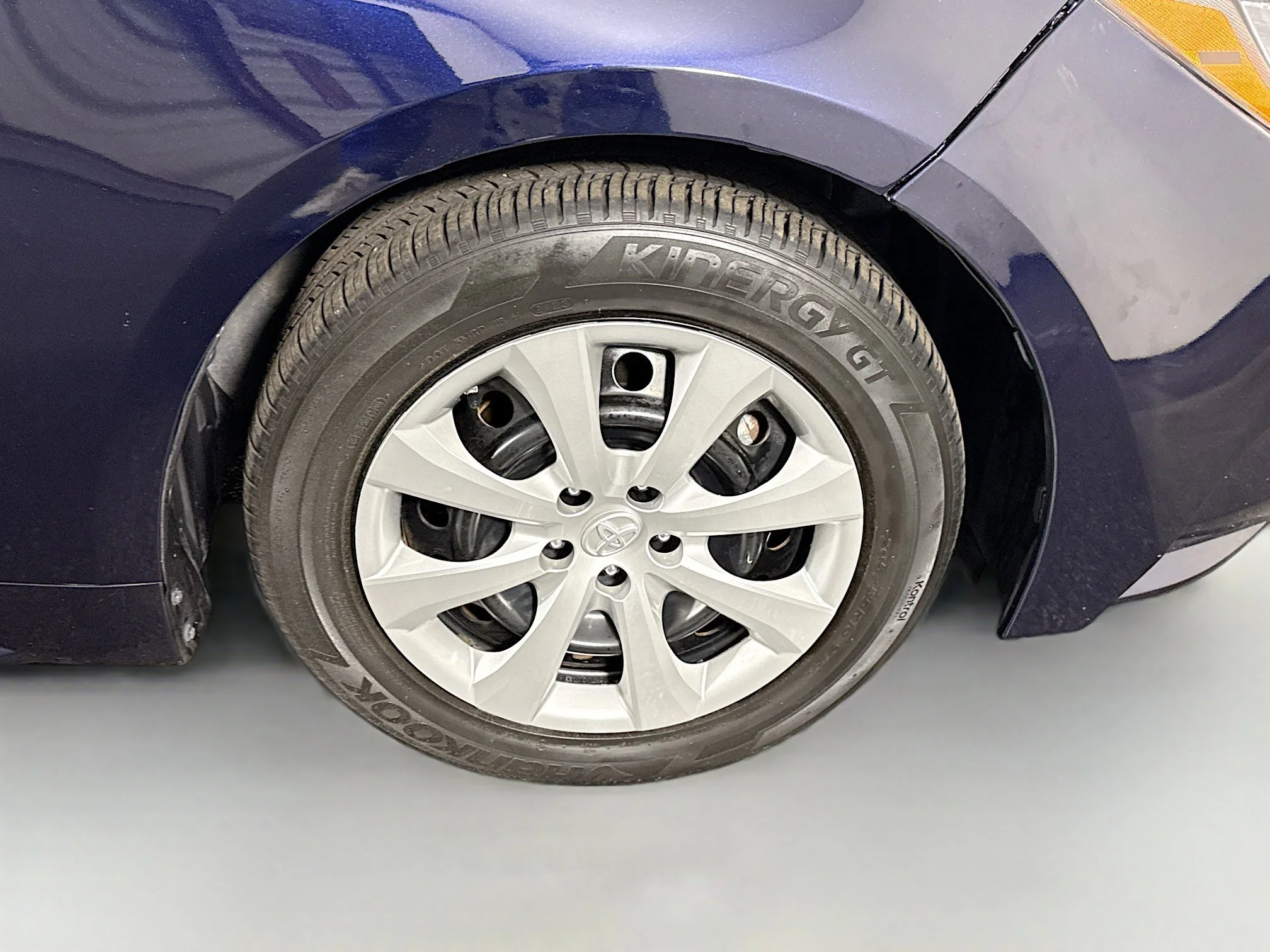 Used 2020 Blueprint Toyota LE image 27