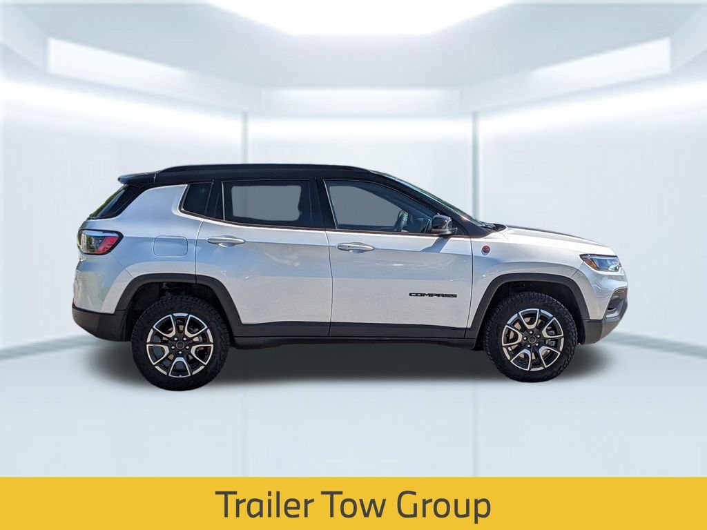 2025 Jeep Compass Trailhawk - Photo 9