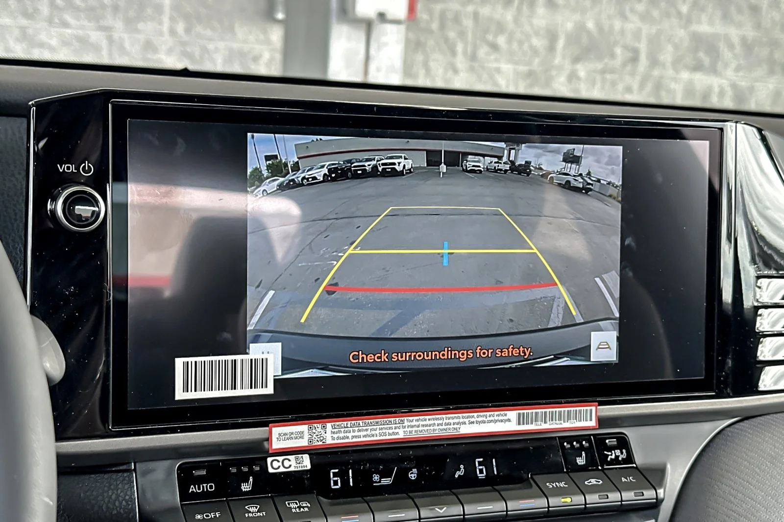 2026 Toyota Camry SE - Photo 17