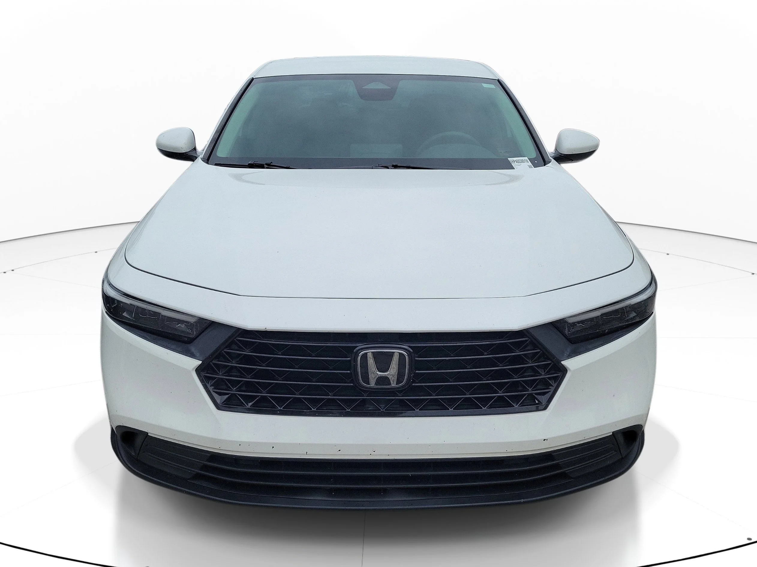 Used 2023 White Honda LX image 1