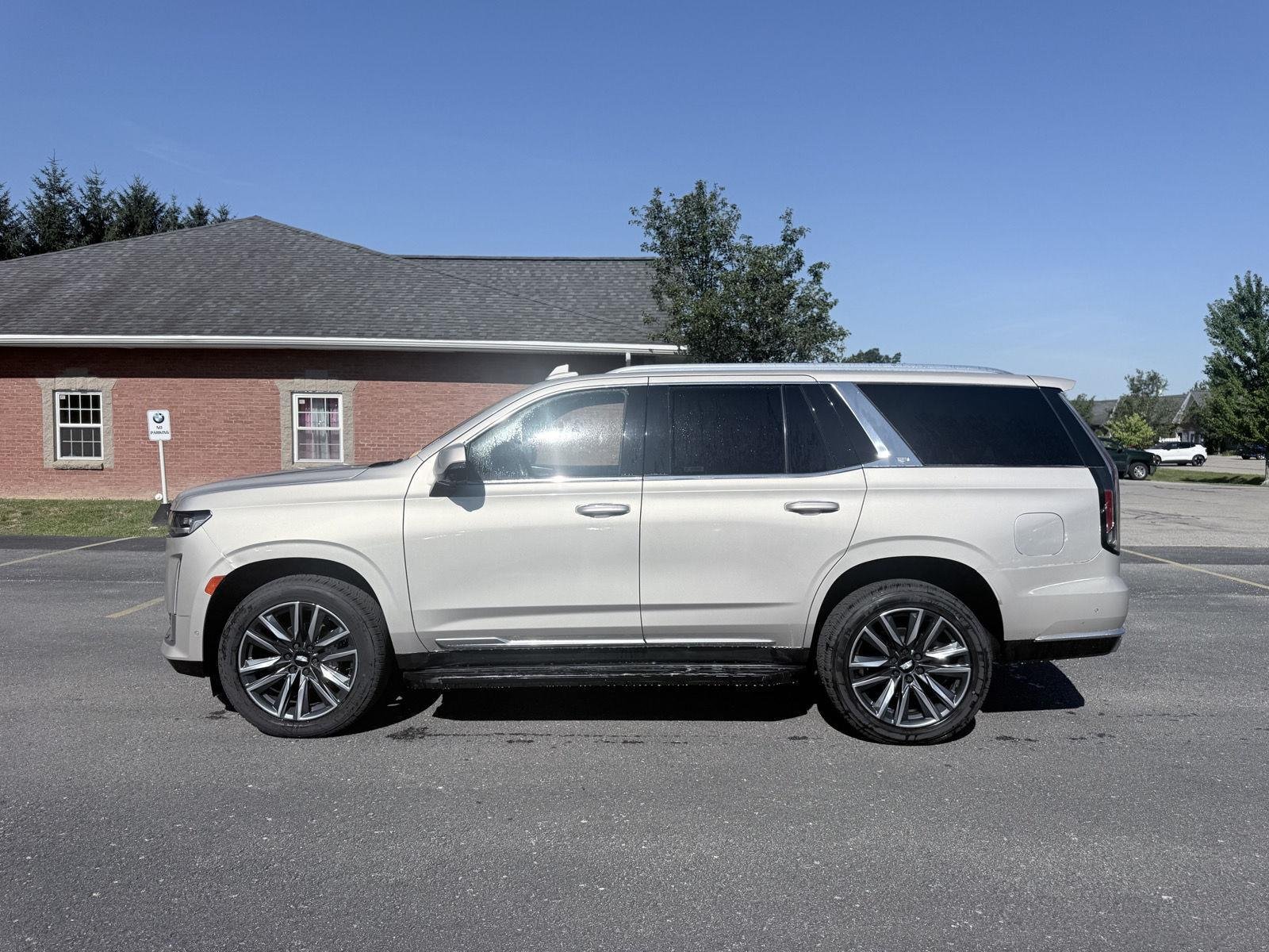 Used 2021 Sandstone Metallic Cadillac Premium Luxury image 6