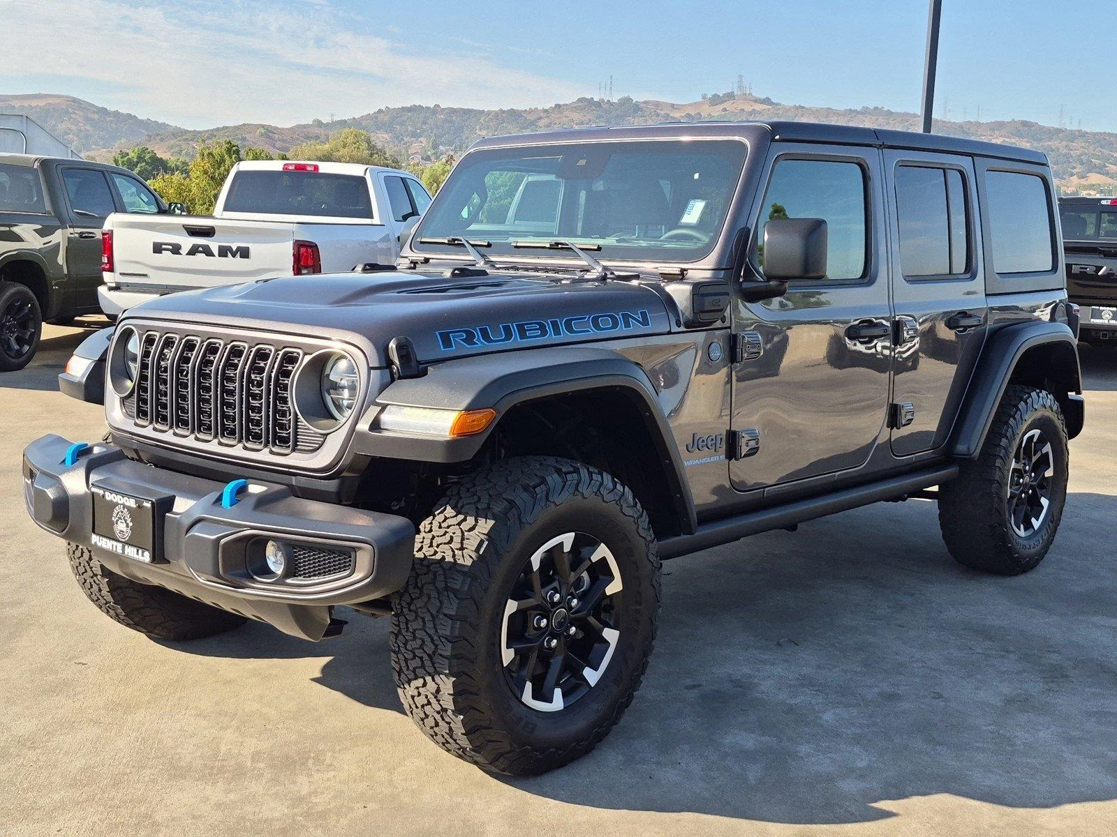 Certified Used 2025 Granite Crystal Metallic Clearcoat Jeep Rubicon image 4