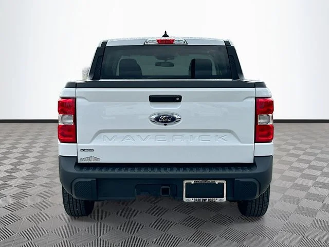 Used 2023 White Ford XLT image 6