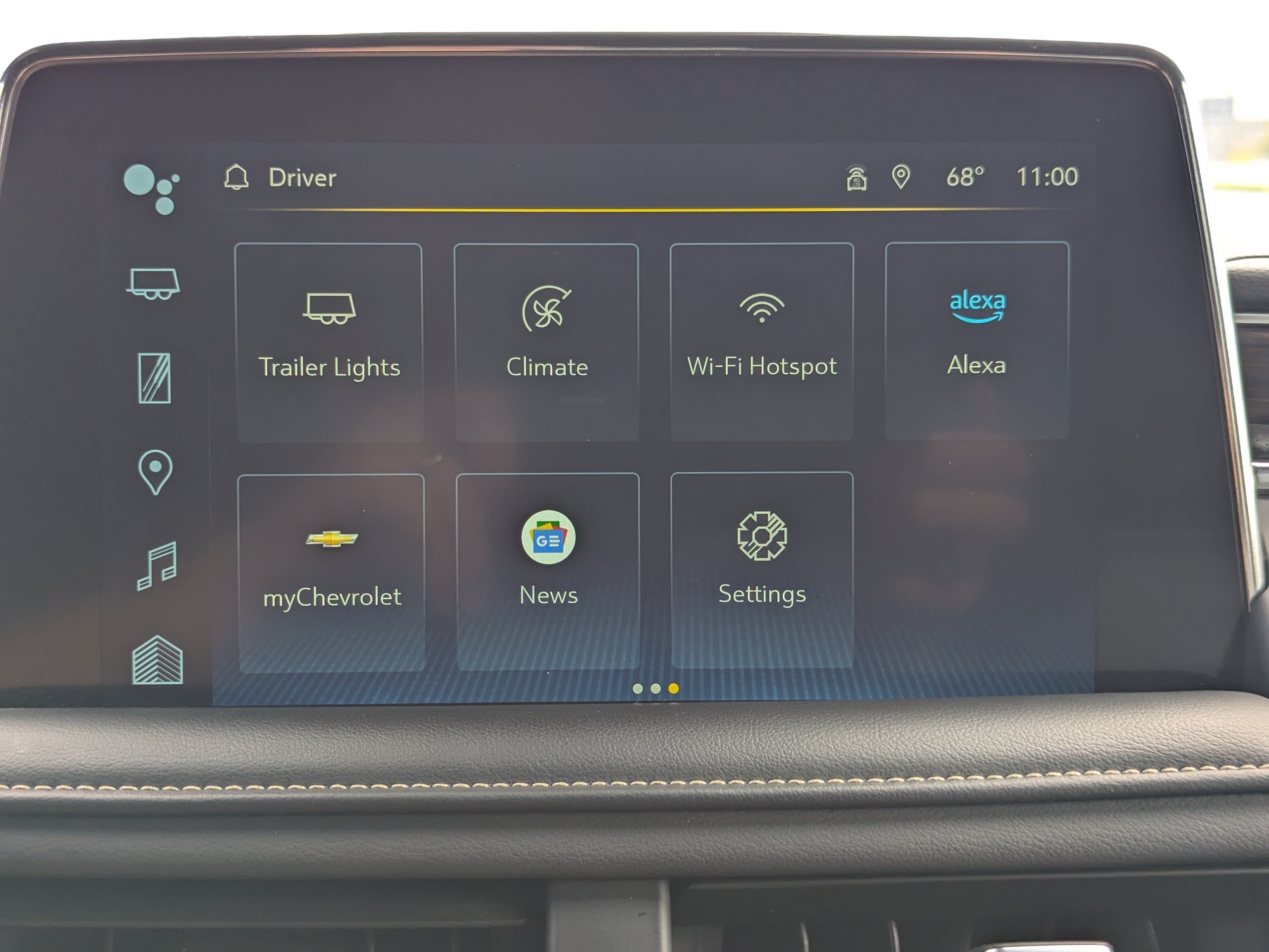2024 Chevrolet Suburban Premier - Photo 23