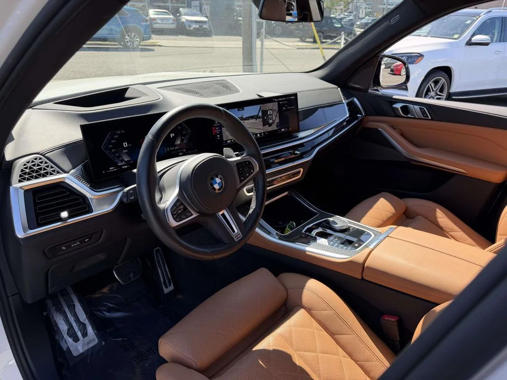 Used 2026 White BMW M60i image 20