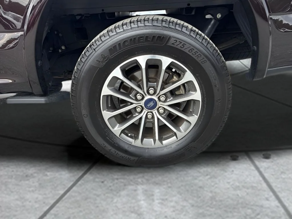 Used 2020 Red Ford Lariat image 23