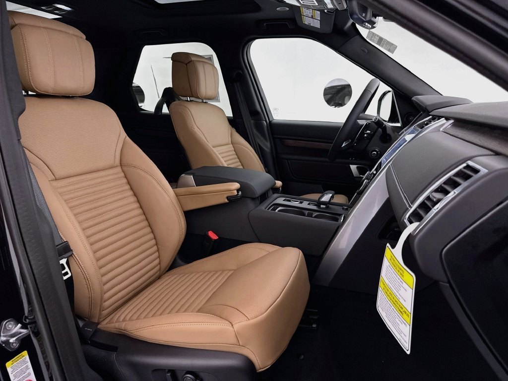 New 2026 Santorini Black Land Rover Dynamic SE image 30