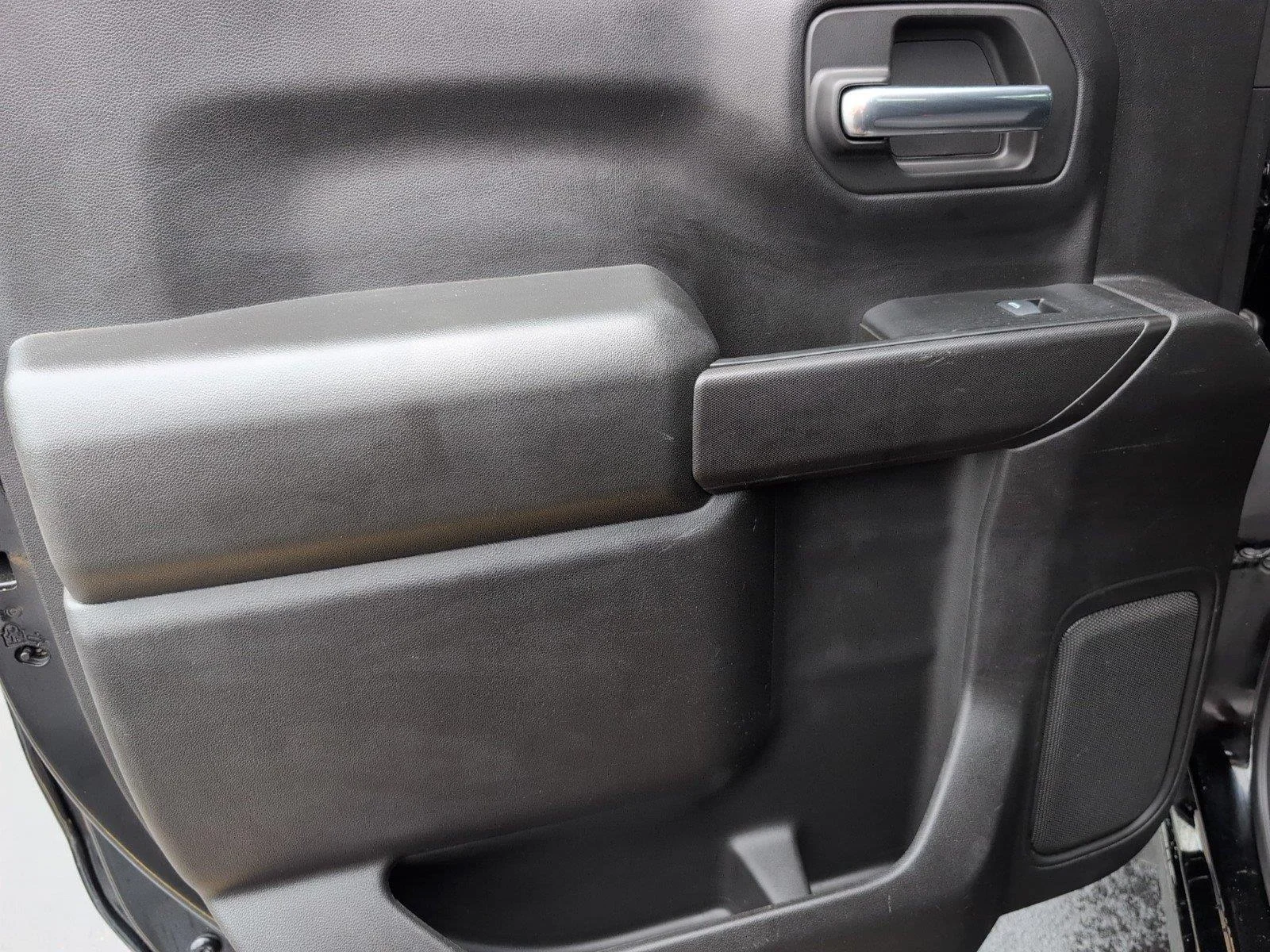 Used 2025 Black Chevrolet Custom image 35