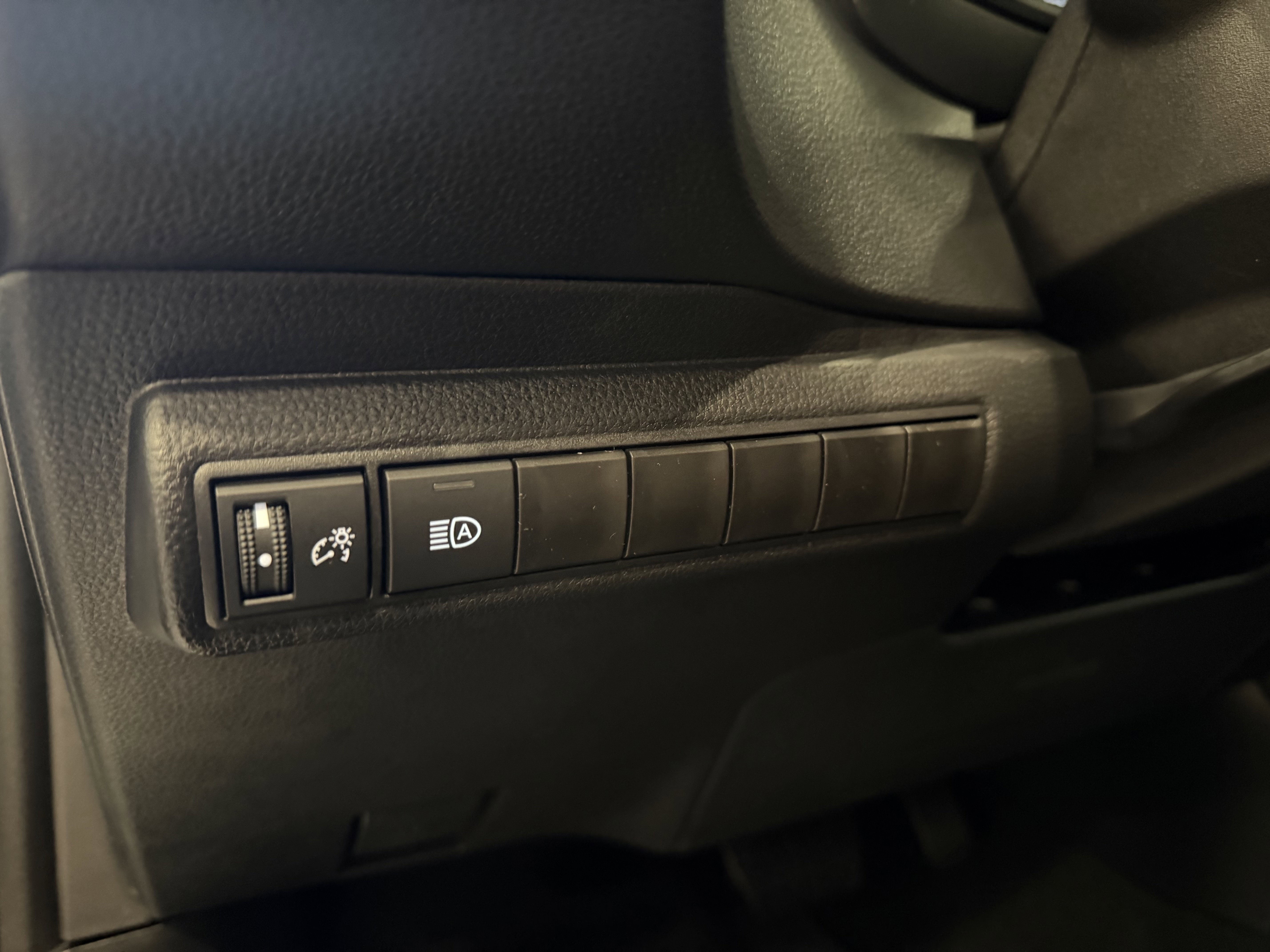 2026 Toyota Corolla SE - Photo 27