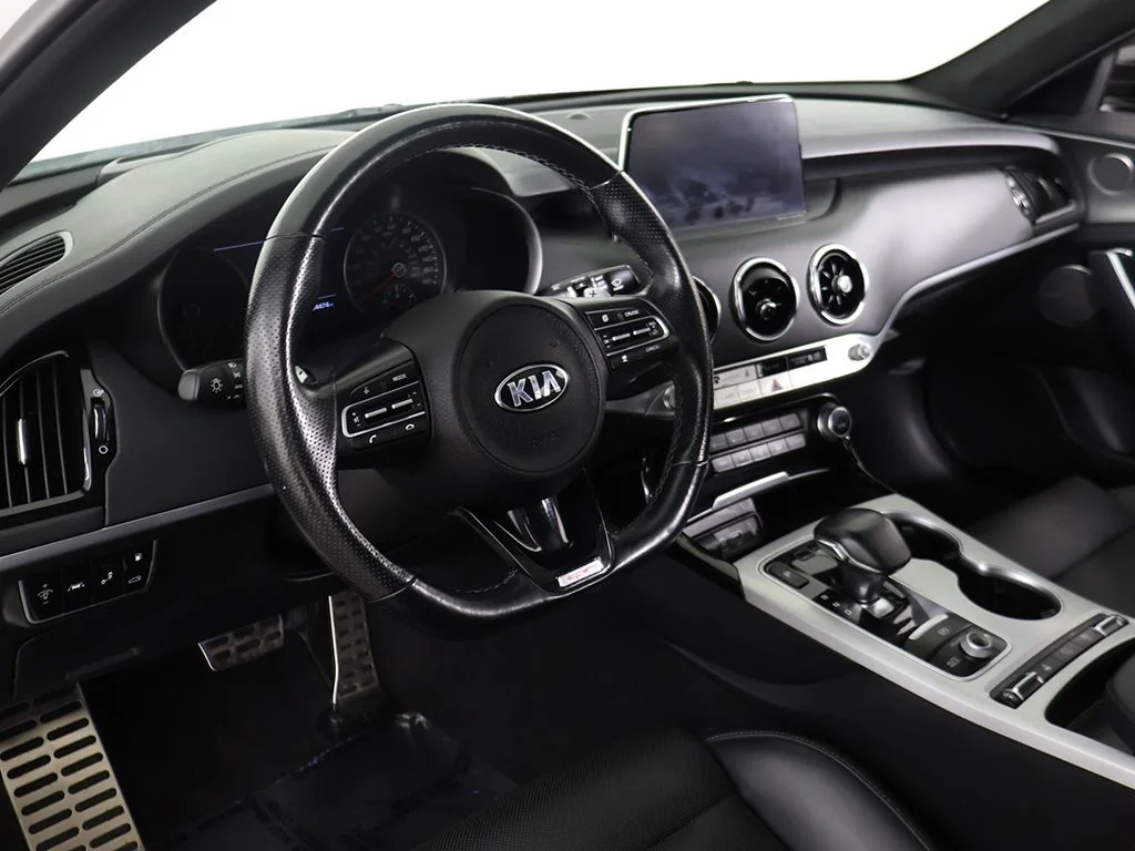 Used 2019 White Kia GT2 image 34