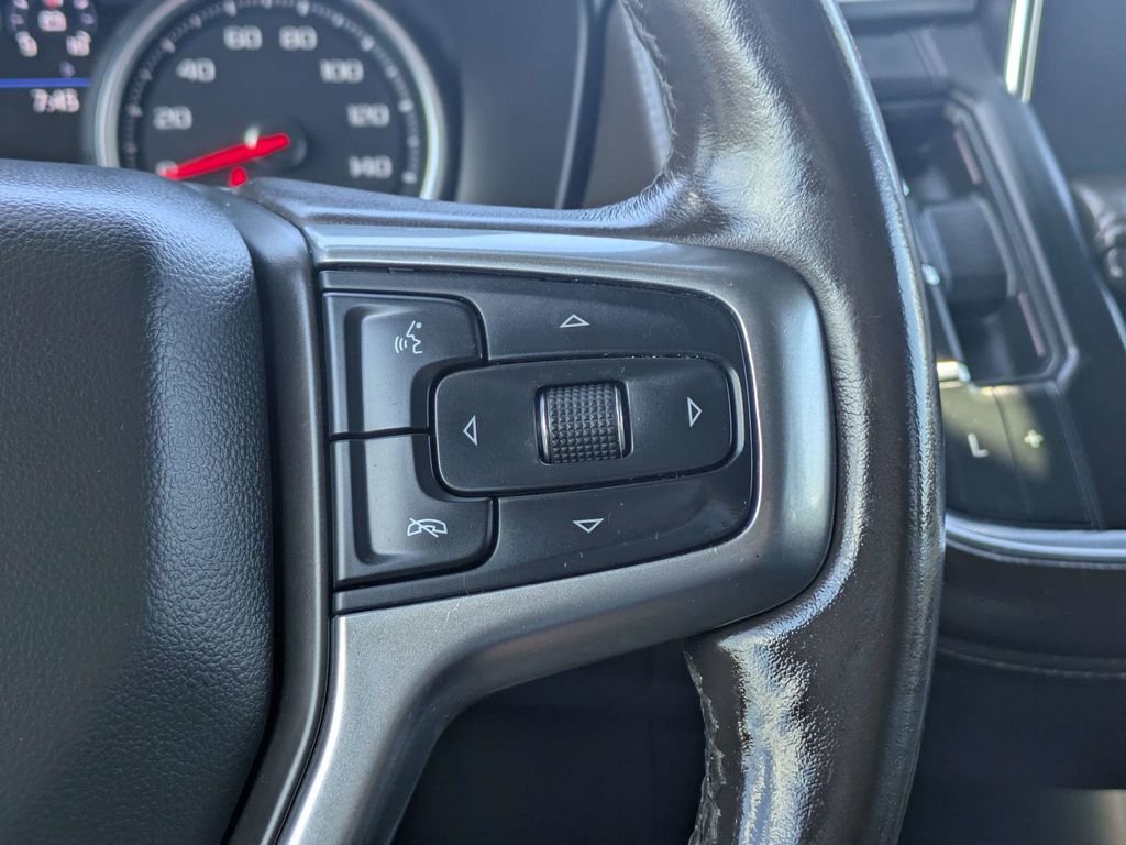 Used 2021 White Chevrolet Z71 image 26