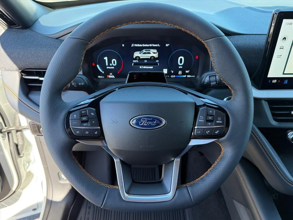 New 2027 Star White Metallic Tri-Coat Ford Tremor® image 9