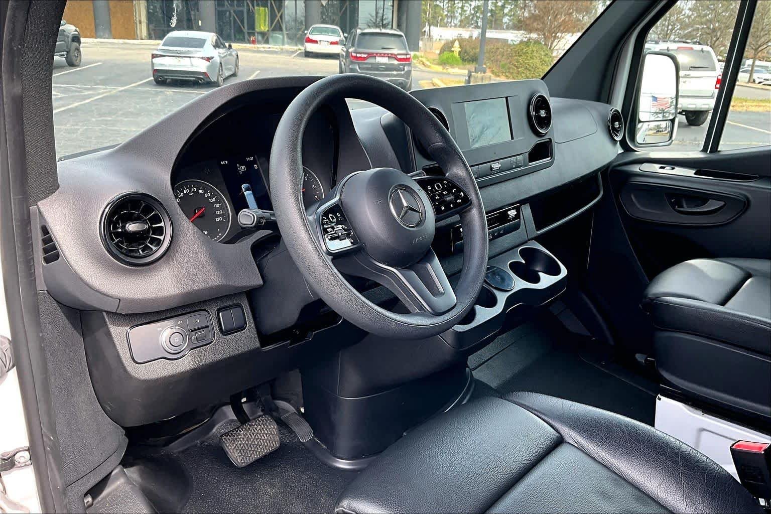 Used 2023 Arctic White Mercedes-Benz  image 18