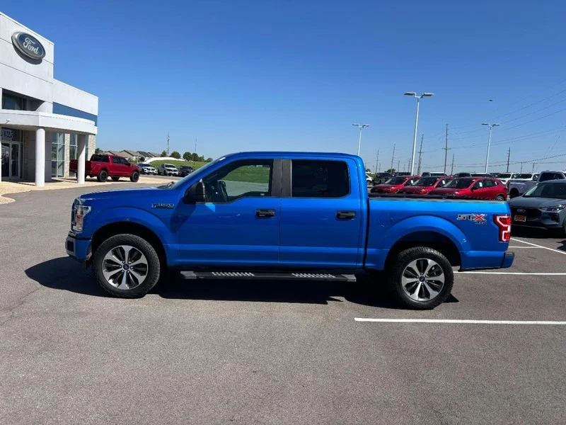 Used 2020 Velocity Blue Metallic Ford XL image 6