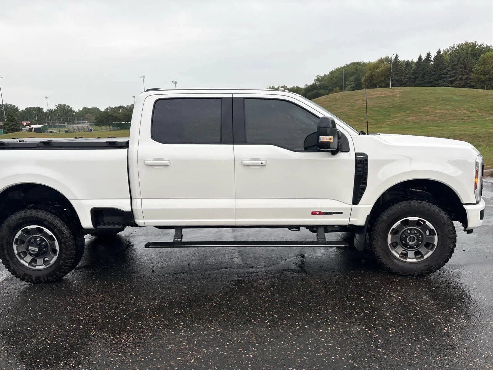 Used 2024 Star White Ford LARIAT image 3
