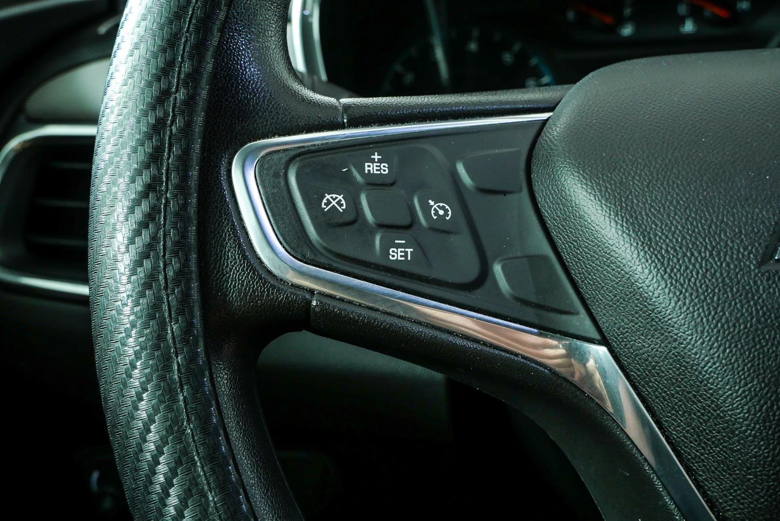 Used 2018 SUMMIT WHITE Chevrolet LS image 10