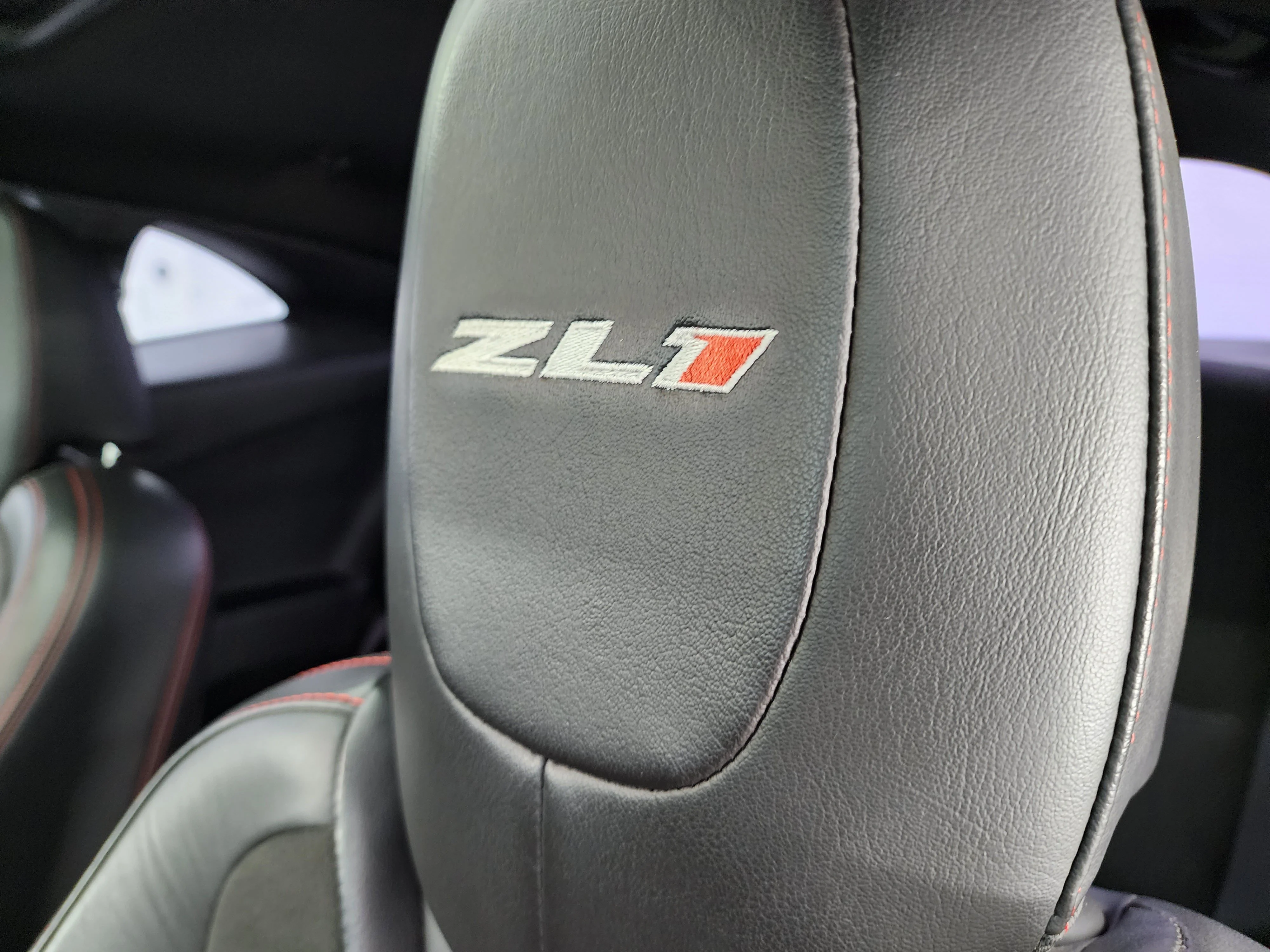 Used 2012 Ashen Gray Metallic Chevrolet ZL1 image 41