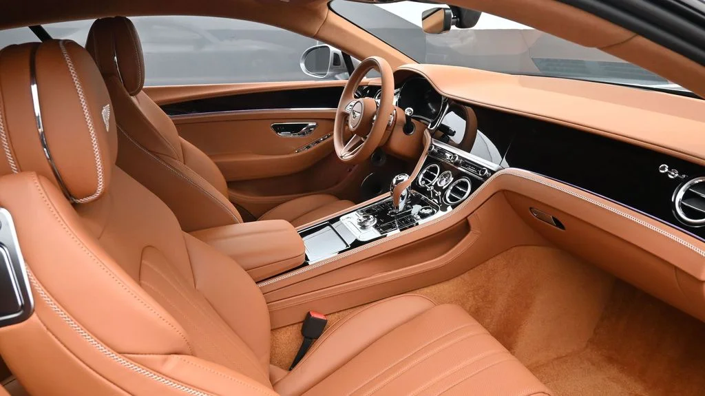 New 2026 Silver Bentley  image 2