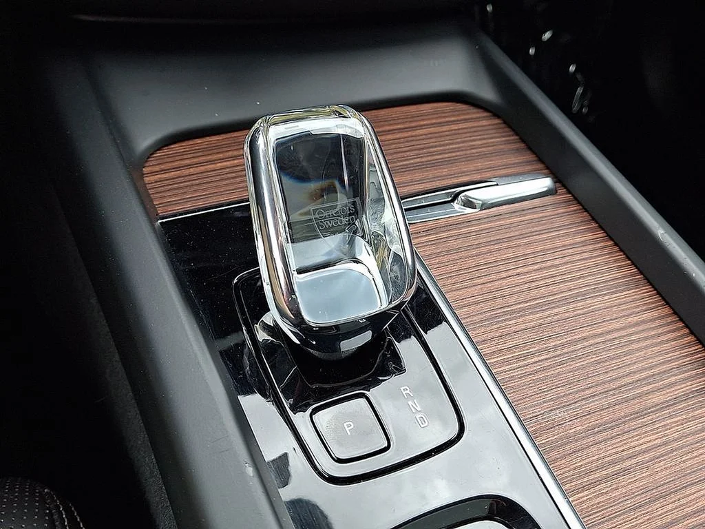 2023 Volvo XC60 Ultimate - Photo 15