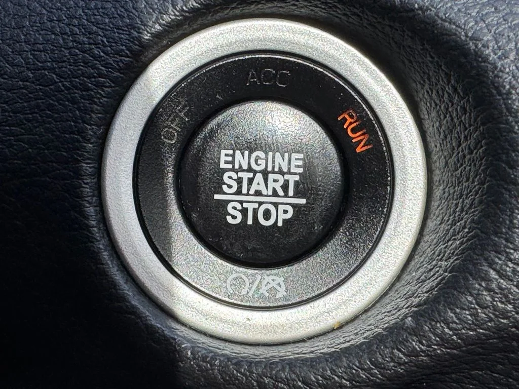 Used 2016 Red Chrysler S image 21