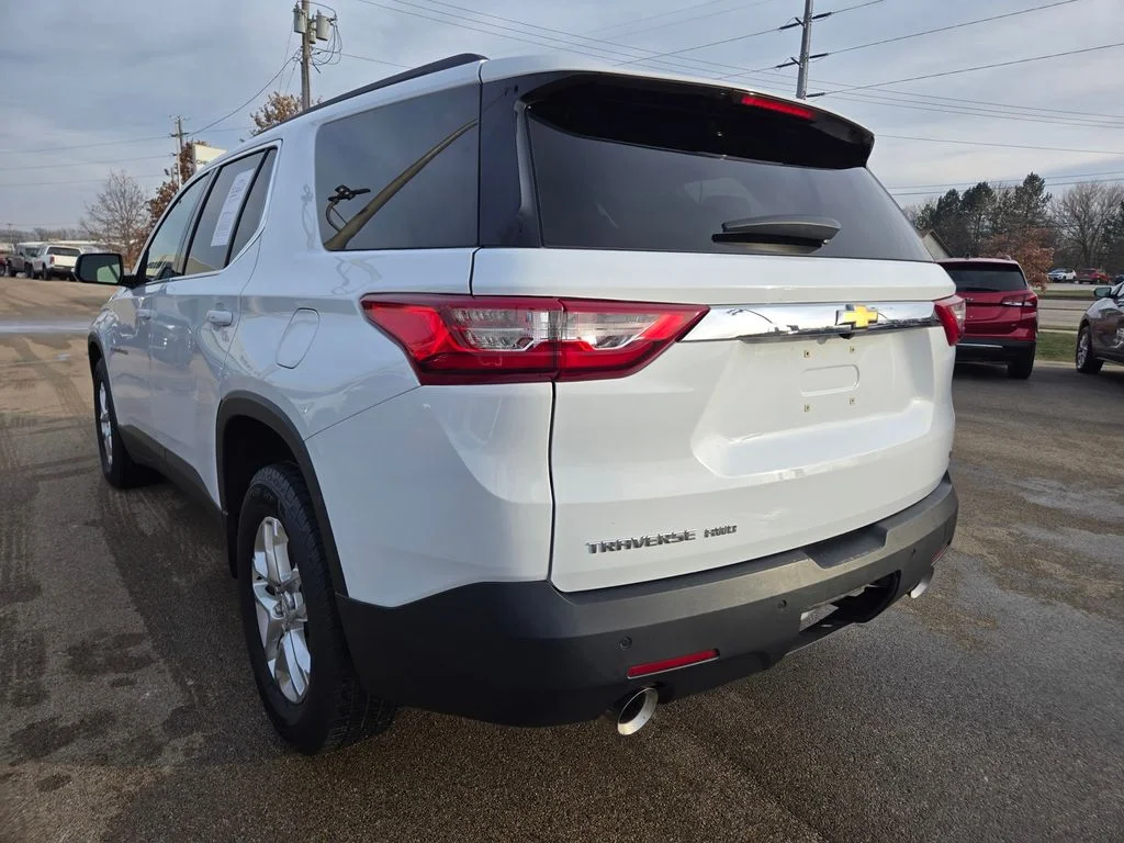 Used 2019 White Chevrolet LT AWD image 7