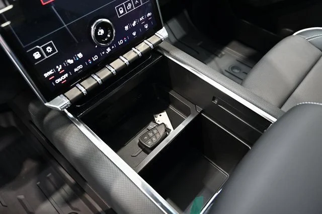 2026 GMC Sierra EV Elevation - Photo 22