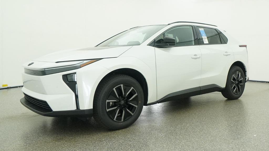 New 2026 Wind Chill Pearl Toyota XLE image 36