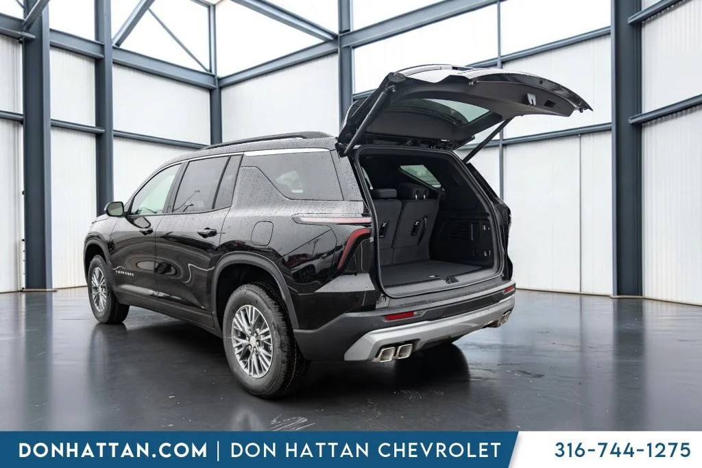 2027 Chevrolet Traverse LT - Photo 29