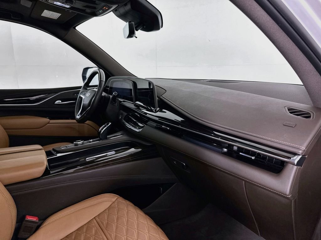 Used 2023 White Cadillac Premium Luxury image 31