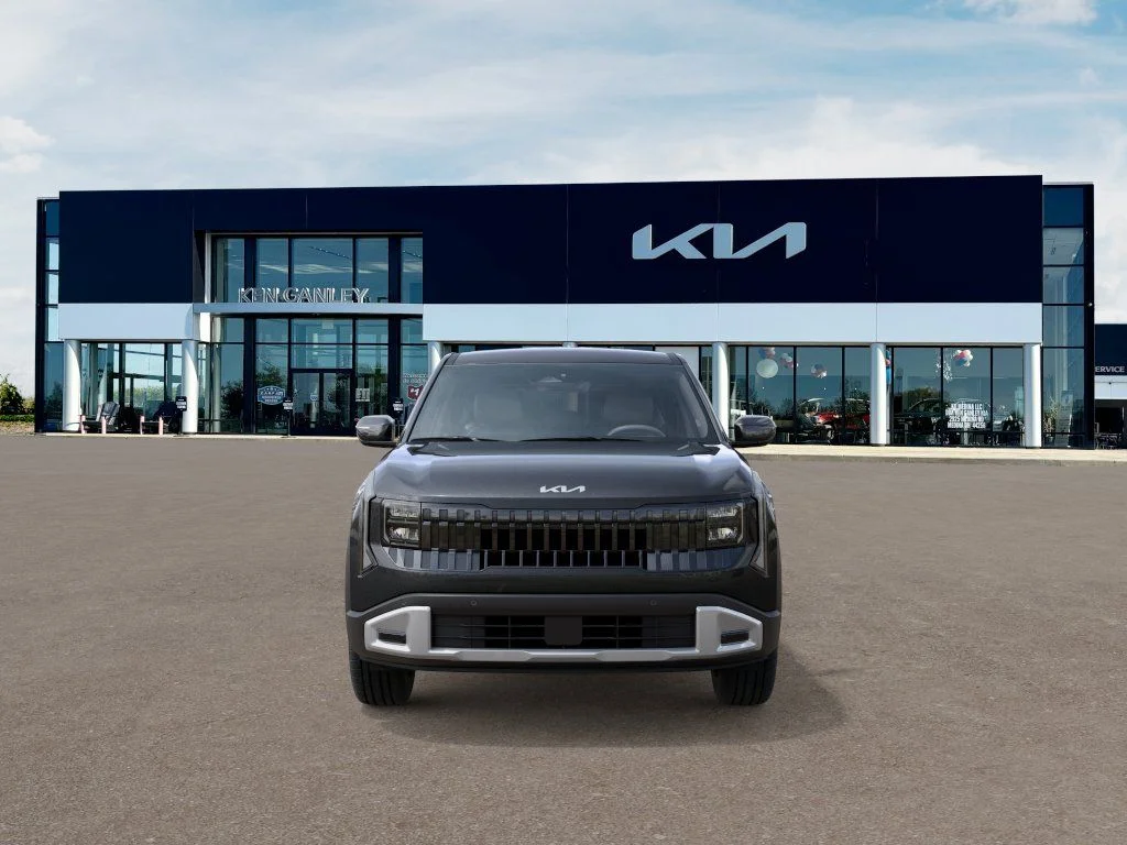 New 2027 Interstellar Gray Kia S image 2