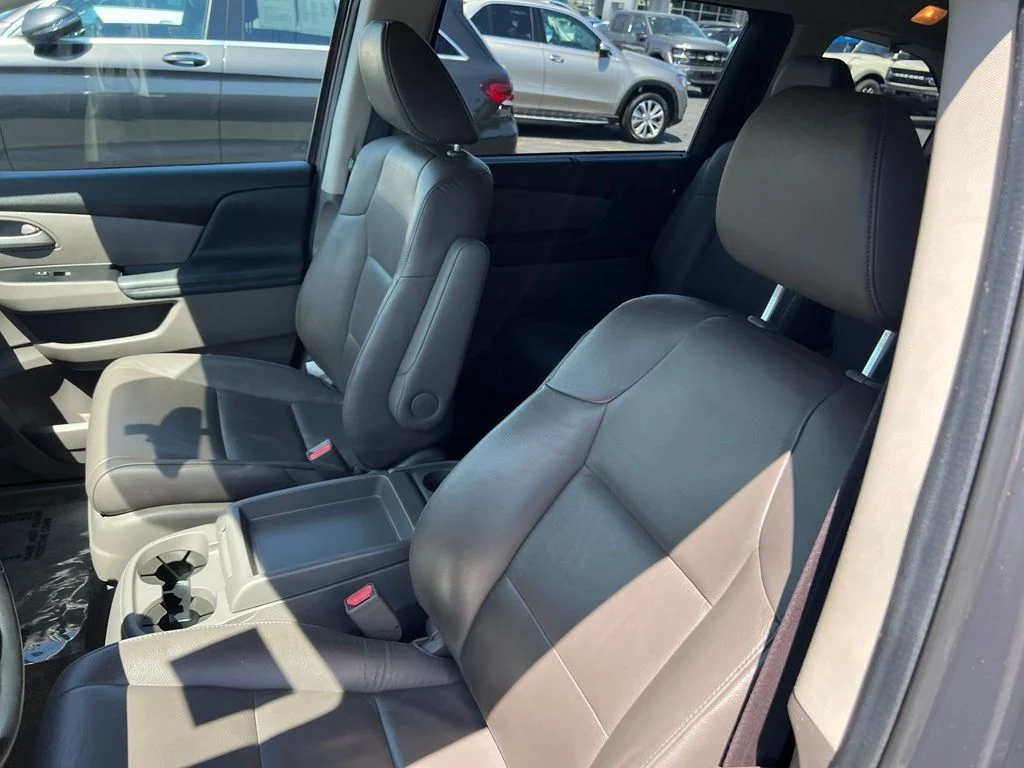 Used 2013 Polished Metal Metallic Honda EX-L image 12
