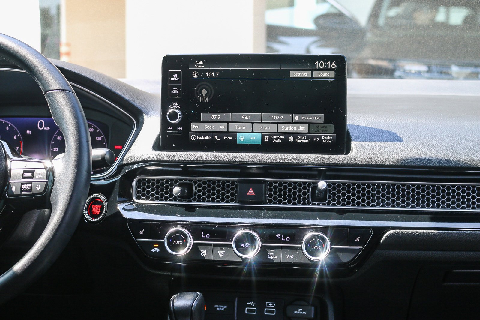 2022 Honda Civic Touring - Photo 13