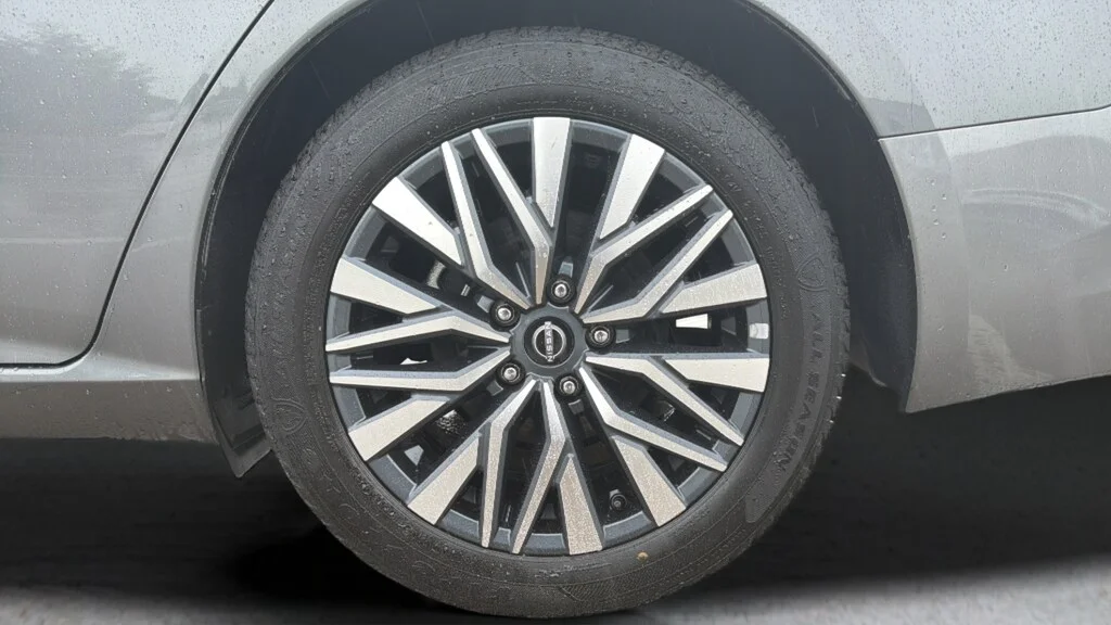 Used 2025 Gun Metallic Nissan SV image 24