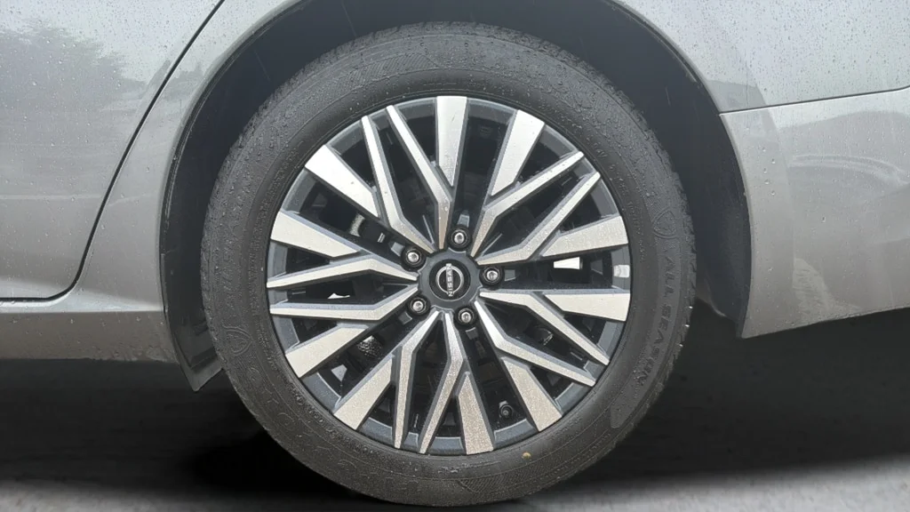 Used 2025 Gun Metallic Nissan SV image 24