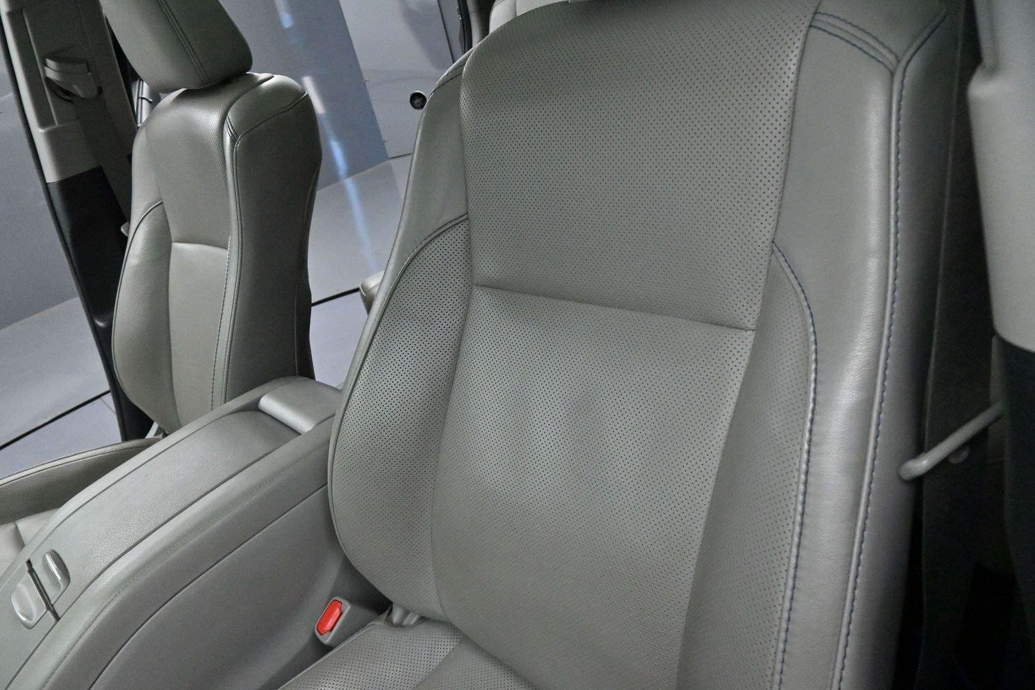 Used 2017 Predawn Gray Mica Toyota Limited image 15