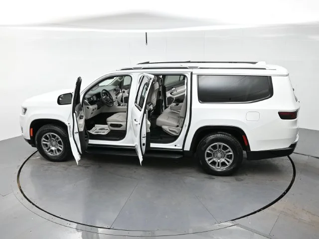 Used 2023 Bright White Clearcoat Jeep 4DR 4WD image 44