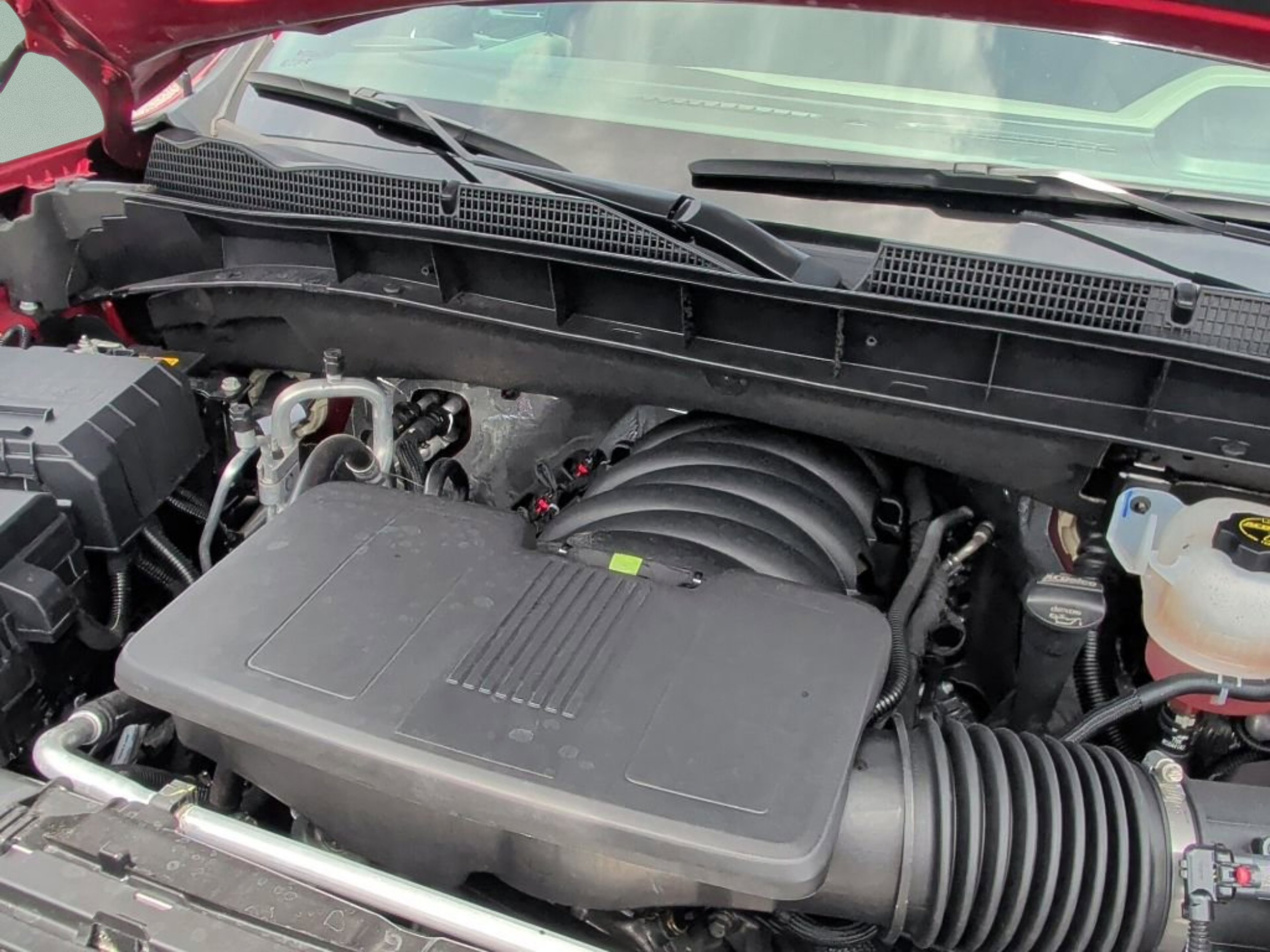 Used 2025 Volcanic Red Tintcoat GMC SLT image 13